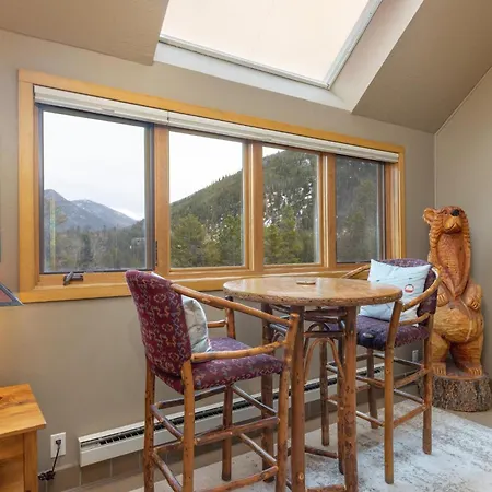 2056 The Pines Condo